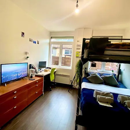 Appartement Integral , Nanterre La Defense Paris , Propre A Cote De Tous Commodite Exterior foto